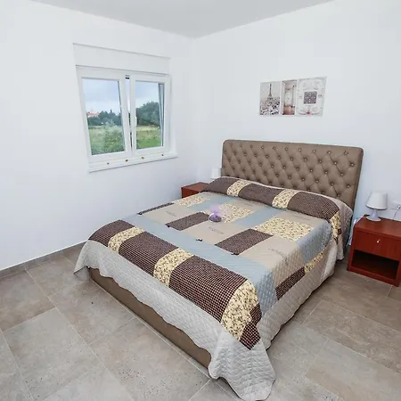 Guest house Elody 3*