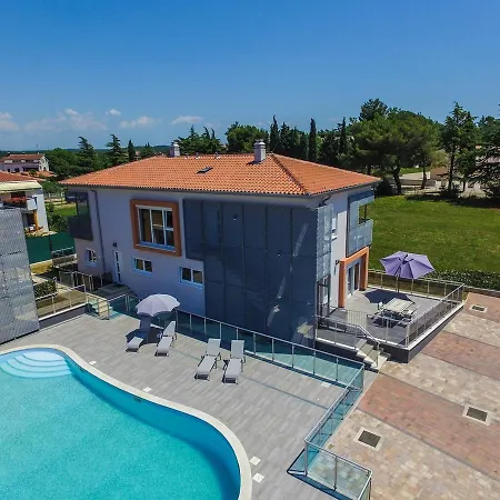 Elody Guest house