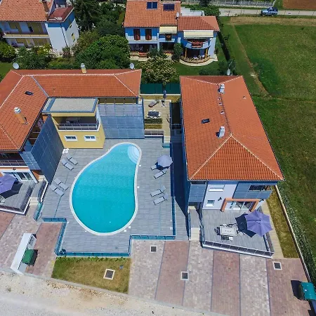 Elody Gostinjska kuća 3*
